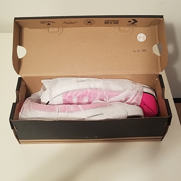 Converse Chuck Taylor Hi-Tops Pink Glo - Picture 5 of 5